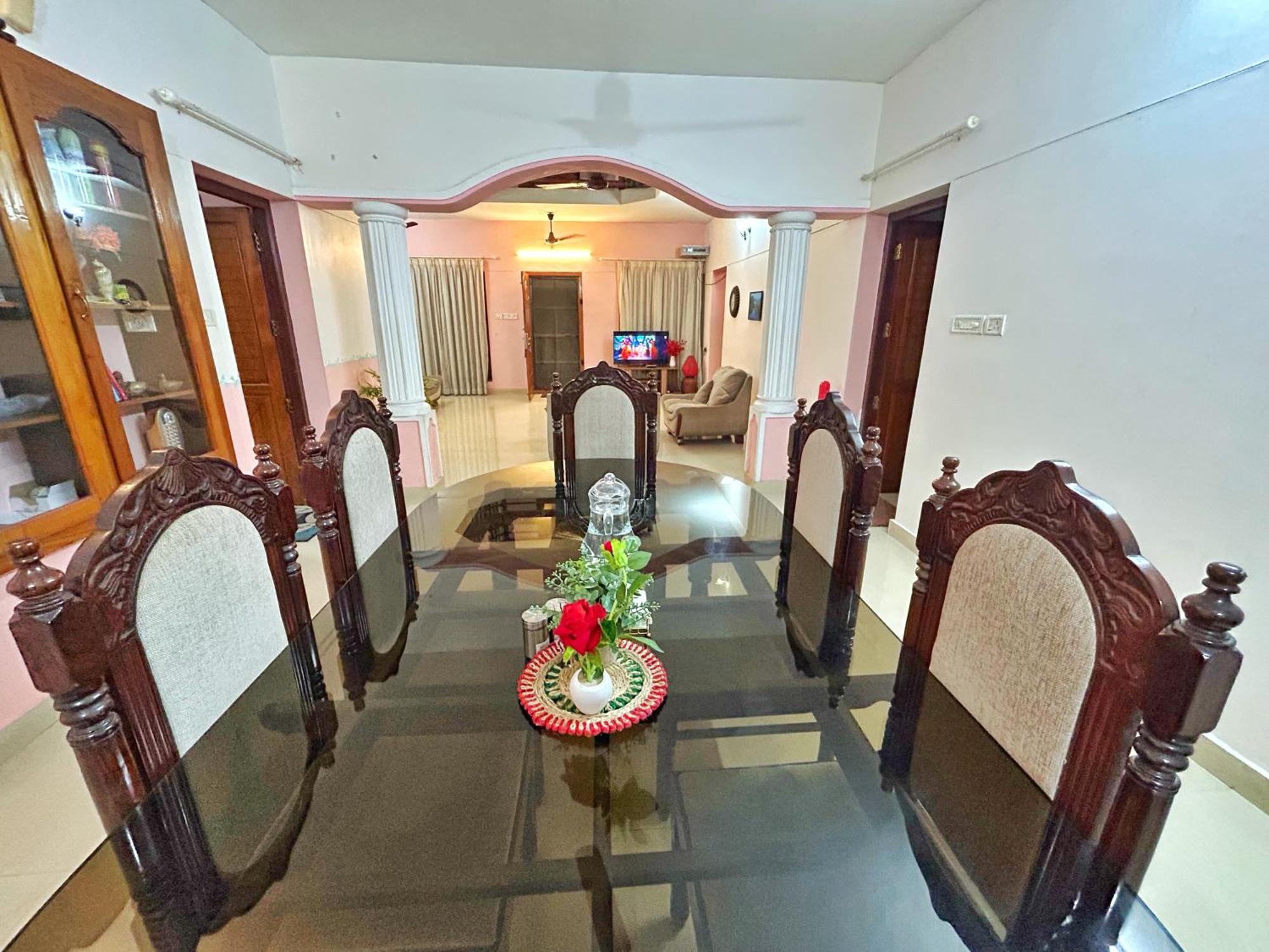 La Casa Trivandrum 4 Bhk Ac Luxury Villa At City Centre, Just 6 Kms To Airport Thiruvananthapuram Екстериор снимка
